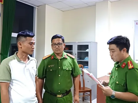 Khởi tố chủ cơ sở luyện nhôm tái chế đổ hơn 100 tấn chất thải ra môi trường