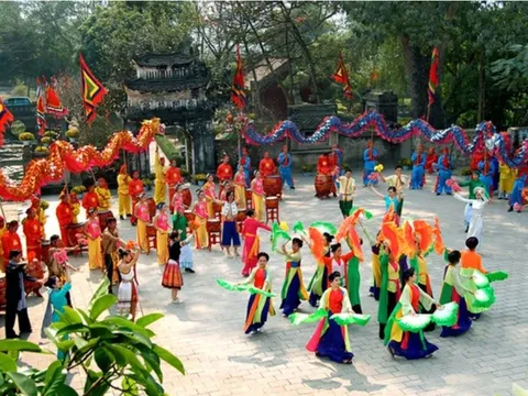 Tháng giêng là...