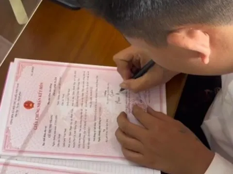 Không cần nộp giấy xác nhận tình trạng hôn nhân khi đăng ký kết hôn