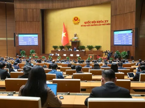 Thông qua Luật sửa đổi, bổ sung một số điều của Luật Tổ chức Quốc hội