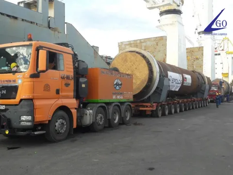 Quy định mới về vận chuyển hàng siêu trường siêu trọng