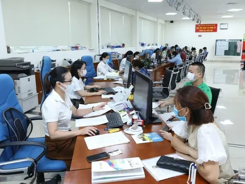 Không thu phí người dân khi thay đổi giấy tờ, thủ tục do sáp nhập tỉnh, xã