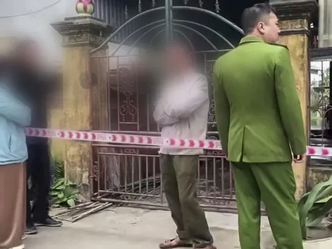 Tạm giữ hình sự nam sinh thuê bạn cùng sát hại bà nội rồi đốt nhà ở Hưng Yên