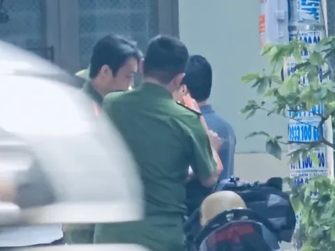 Ghen tuông, người đàn ông sát hại người tình rồi về nhà treo cổ tự tử