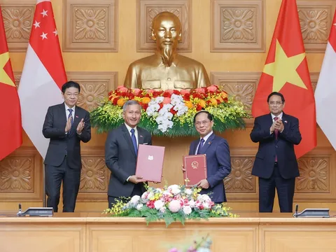 Việt Nam, Singapore trao đổi nhiều văn kiện hợp tác quan trọng