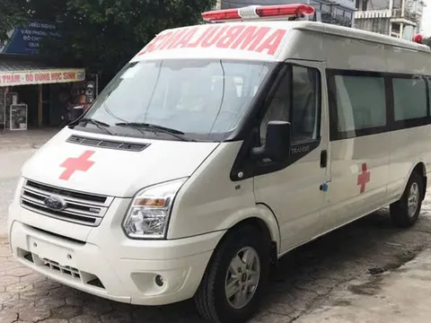 Xe cứu thương vi phạm có bị trừ điểm giấy phép lái xe không?