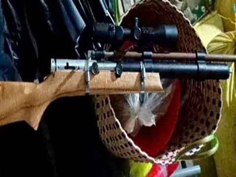 Bắt đối tượng đăng tin mua bán vũ khí trên không gian mạng