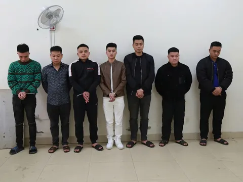 Bắt nhóm thanh niên tổ chức sử dụng ma túy trong chung cư ở Nghệ An