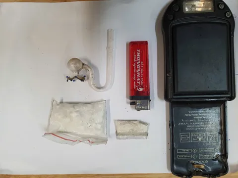 Bắt quả tang nhóm đối tượng tàng trữ, sử dụng ma túy