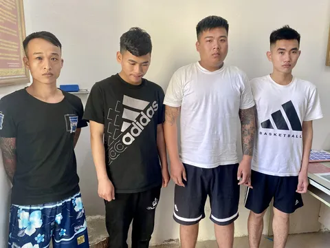 Thanh Hóa: Bắt nhóm bảo kê thu tiền của những người kinh doanh tại biển Hải Tiến