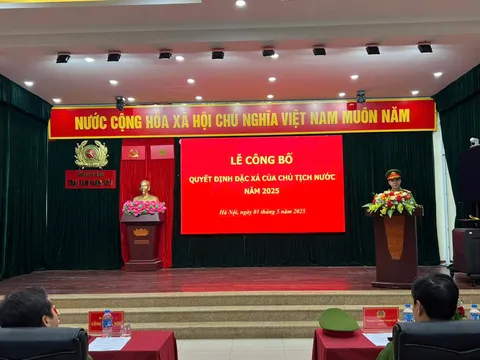 Công an Hà Nội công bố quyết định đặc xá năm cho 139 phạm nhân