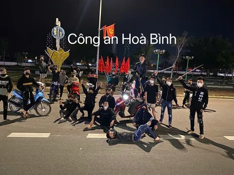 Khởi tố 17 thanh niên mang hung khí tụ tập, đua xe trái phép