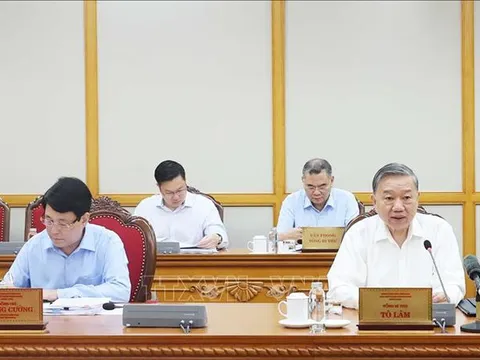 Bộ Chính trị, Ban Bí thư họp triển khai thực hiện sắp xếp tổ chức bộ máy của hệ thống chính trị