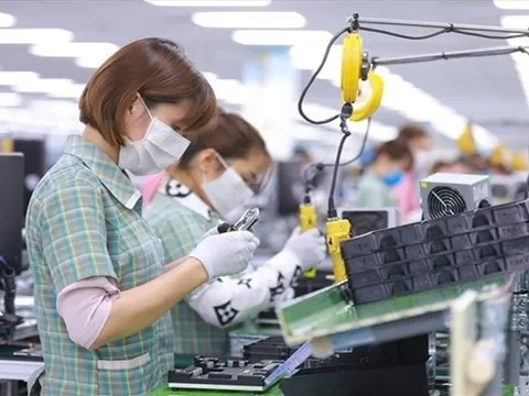 Người lao động có quyền từ chối làm thêm giờ vào ngày lễ không?