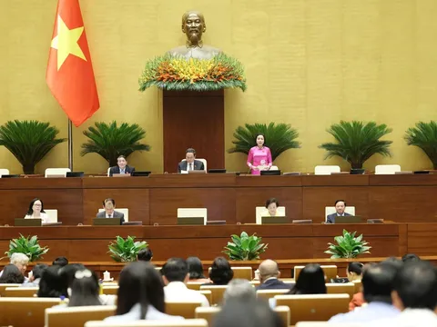 Xây dựng nền hành chính chuyên nghiệp, quản trị quốc gia theo hướng hiện đại, hiệu năng