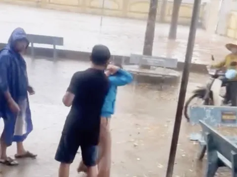 Khi những người thầy bị hành hung