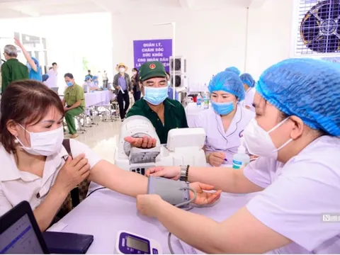 Miễn viện phí toàn dân: Chú trọng phát triển y tế cơ sở, thu hút bác sĩ giỏi về tuyến dưới