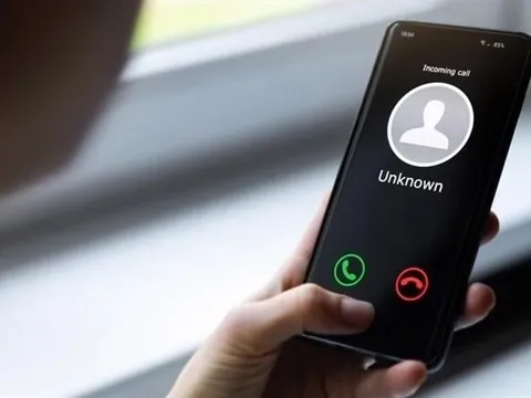 Nữ sinh viên ở Hà Nội bị lừa gần 3 tỷ đồng khi nghe cuộc gọi giả mạo công an