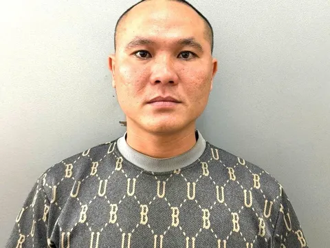 Bắt đối tượng có tiền án giết người cho vay với lãi suất 360%/năm