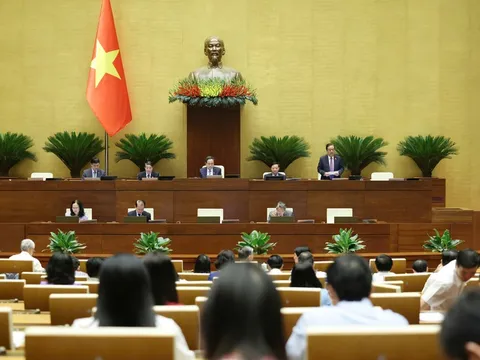 Quốc hội chốt 44.000 tỷ đồng trả chế độ cán bộ nghỉ việc, 6.623 tỷ để miễn học phí