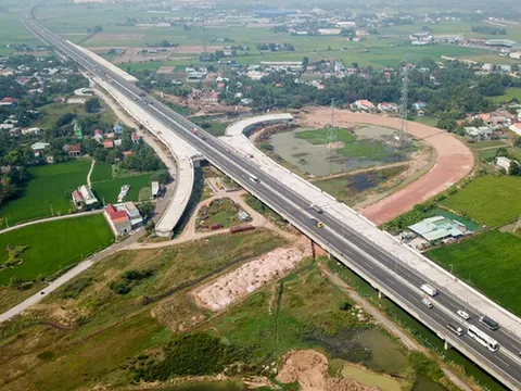 Kiên quyết không đội vốn, không kéo dài thời gian thực hiện các công trình, dự án quan trọng quốc gia