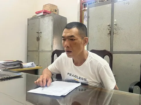 Bắt đối tượng chuyên cướp giật điện thoại của người đi đường