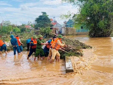 Thủ tướng yêu cầu tập trung ứng phó nguy cơ mưa lớn, sạt lở đất, lũ quét và chủ động phòng chống thiên tai