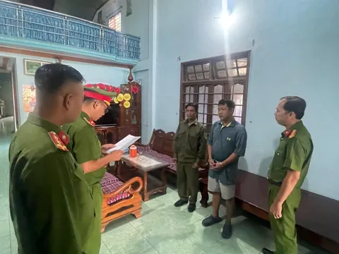 Tạm giữ hình sự đối tượng liên tiếp đập phá 3 trụ ATM ở Quảng Nam