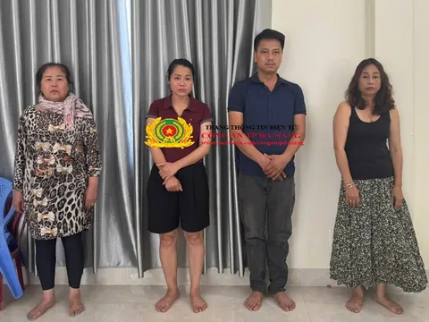 Bắt nhóm đối tượng trà trộn vào lễ hội để móc túi, trộm cắp tài sản