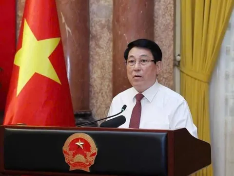 Chủ tịch nước: Báo chí phải luôn là người đồng hành tỉnh táo và tin cậy