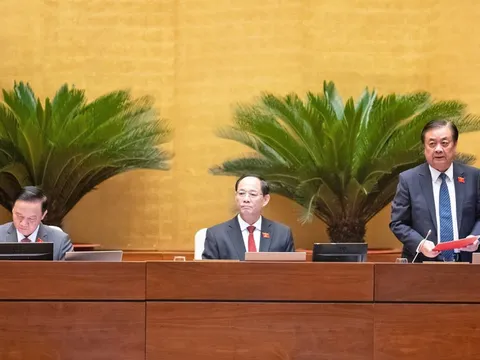 Quốc hội thông qua Luật Đường sắt (sửa đổi)