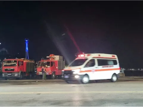 Lật tàu trên vịnh Hạ Long: Đã cứu được 11 người, tìm thấy 27 thi thể