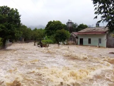 Tập trung ứng phó khẩn cấp với mưa lũ trên lưu vực sông Cả
