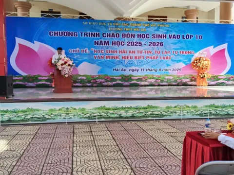 Chi hội Luật gia Doanh nhân và Công chức Hải Phòng truyên truyền pháp luật cho học sinh