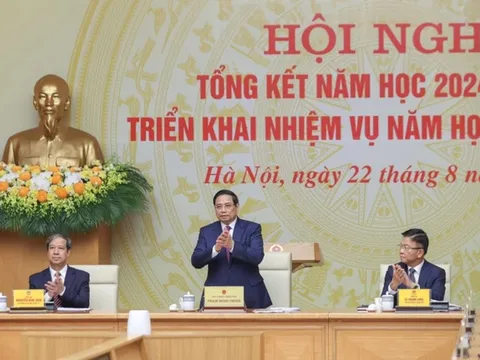 Thủ tướng chủ trì hội nghị triển khai nhiệm vụ năm học mới