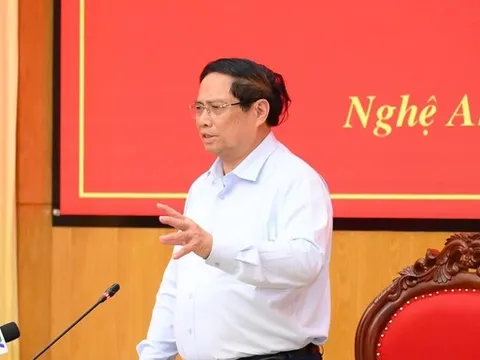 Thủ tướng Chính phủ Phạm Minh Chính nhấn mạnh phải đặt tính mạng người dân lên trên hết