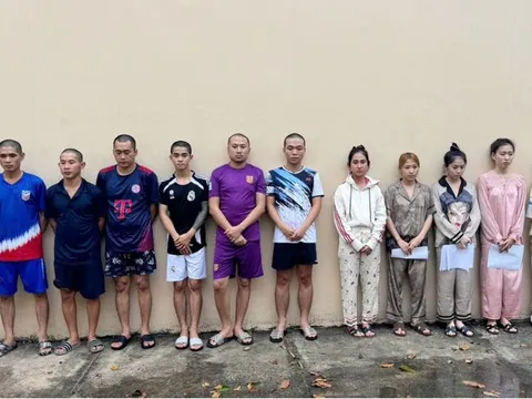 Khởi tố 13 đối tượng tổ chức sử dụng ma tuý tại karaoke X-Men