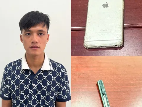 Bắt đối tượng dùng dao khống chế, chiếm đoạt điện thoại của bạn gái cũ