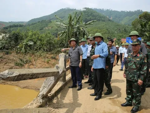 Phó Thủ tướng kiểm tra công tác chuẩn bị ứng phó bão số 11