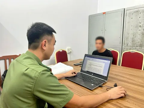 Hải Phòng: Xử lý 2 đối tượng có hành vi giả mạo tổng đài taxi