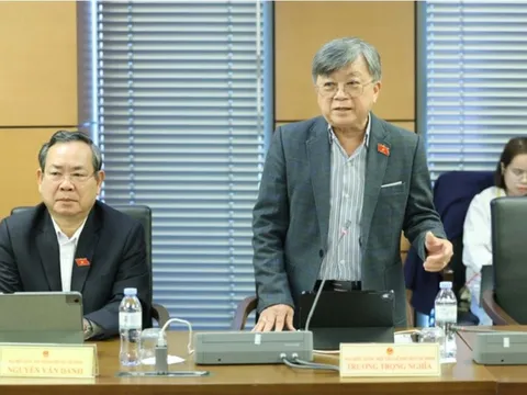 Lý do phải cấm đầu tư, kinh doanh thuốc lá điện tử, nung nóng