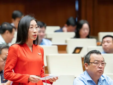 Quốc hội thảo luận Luật Thương mại điện tử: Kiểm soát chặt hoạt động livestream bán hàng