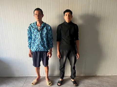 Bắt 2 đối tượng trộm cắp tài sản trong ô tô tại khu công nghiệp