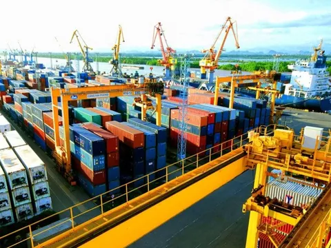 Thủ tướng chỉ đạo tập trung ưu tiên giữ vững ổn định kinh tế vĩ mô, thúc đẩy xuất khẩu