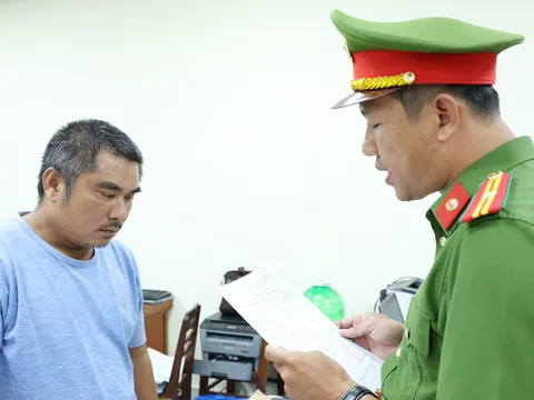 Bắt tạm giam 2 đối tượng trong vụ cướp hơn 54 tấn cá tra