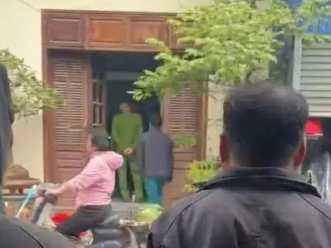 Phát hiện 2 người đàn ông tử vong trong tư thế quỳ ở Hà Nội