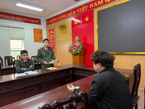 Nam thanh niên bị xử phạt vì chuyển cuộc gọi đòi nợ đến đường dây nóng Bộ Công an