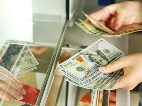 Các trường hợp được mở và sử dụng tài khoản ngoại tệ ở nước ngoài từ 15/12/2025