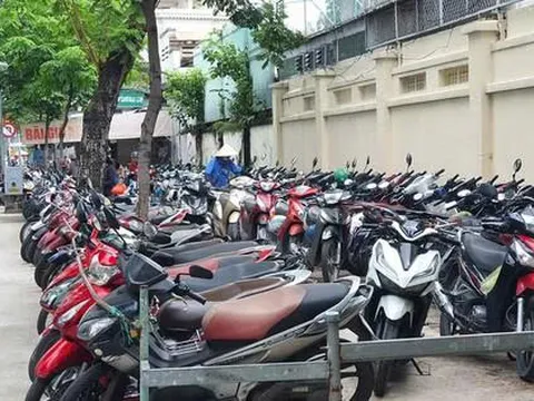 Cửa hàng muốn dùng vỉa hè trông giữ xe phải đáp ứng điều kiện gì?