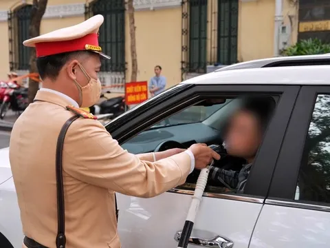 Sau tết nhìn lại